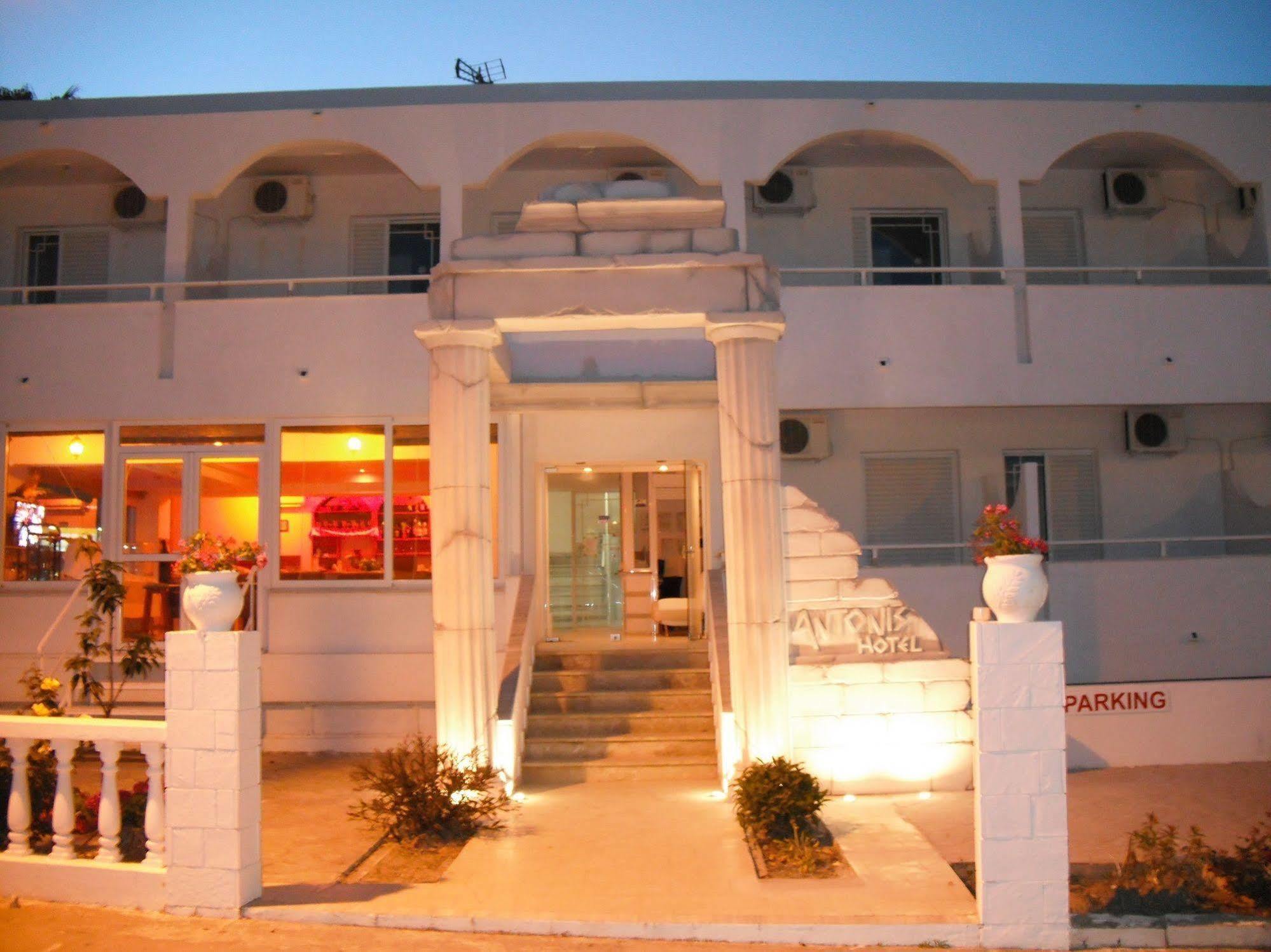 Antonis Hotel Kéfalos Exteriér fotografie